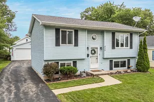 830 Osborn Ave, Oshkosh, WI 54902 - Photo 1