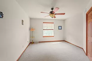 711 W Packer Ave, Oshkosh, WI 54901 - Photo 7