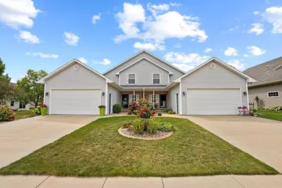 711 W Packer Avenue, Oshkosh, WI 54901 - Photo 1