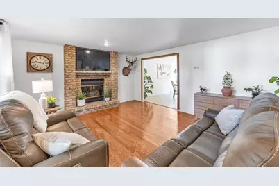 3108 Summer Place, Green Bay, WI 54313 - Photo 3