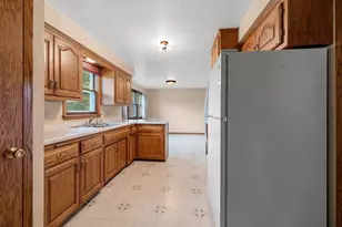 1648 View Ln, Green Bay, WI 54313 - Photo 9