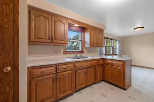 1648 View Ln, Green Bay, WI 54313 - Photo 11