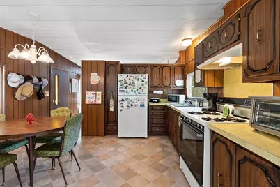 15303 Grindle Oak Drive, Mountain, WI 54149 - Photo 11