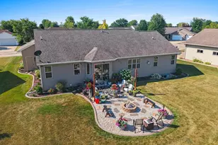 W6438 Sawtooth St, Menasha, WI 54952 - Photo 57
