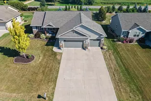 W6438 Sawtooth St, Menasha, WI 54952 - Photo 49