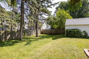 822 W 3rd St, Appleton, WI 54914 - Photo 25