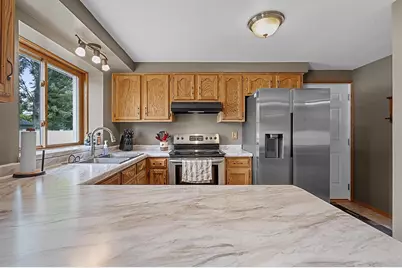 2360 Kincaid Avenue, Oshkosh, WI 54904 - Photo 29