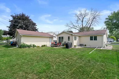 1008 Meadowview Drive, Menasha, WI 54952 - Photo 19