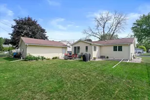 1008 Meadowview Dr, Menasha, WI 54952 - Photo 19