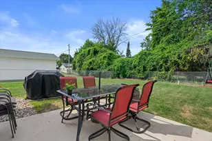 1008 Meadowview Dr, Menasha, WI 54952 - Photo 21