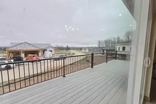 1655 Grace Gdn Wy, De Pere, WI 54115 - Photo 5