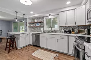 1583 Butte Des Morts Beach Rd, Neenah, WI 54956 - Photo 11