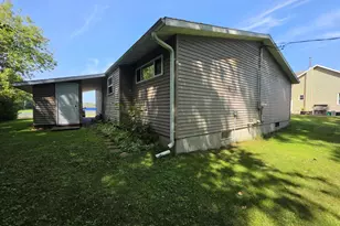 1504 Superior Ave, Oconto, WI 54153 - Photo 19