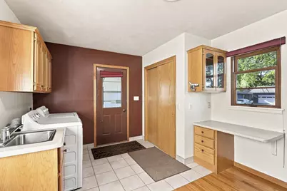 1117 Baldwin Avenue, Oshkosh, WI 54901 - Photo 71