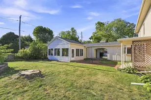 1117 Baldwin Ave, Oshkosh, WI 54901 - Photo 9