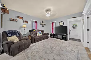 1208 Winnebago Ave, Oshkosh, WI 54901 - Photo 7