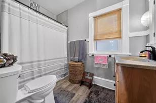 1208 Winnebago Ave, Oshkosh, WI 54901 - Photo 17