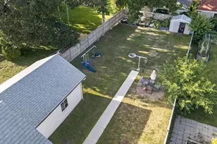 1208 Winnebago Ave, Oshkosh, WI 54901 - Photo 37