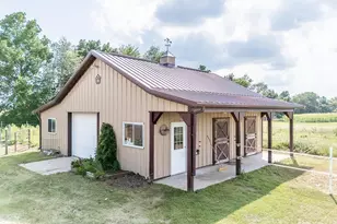 E8403 Church Rd, New London, WI 54961 - Photo 3