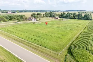 E8403 Church Rd, New London, WI 54961 - Photo 67