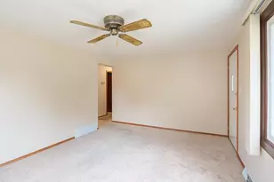 825 Stony Brook Ln, Green Bay, WI 54304 - Photo 7