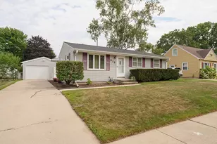 825 Stony Brook Ln, Green Bay, WI 54304 - Photo 15