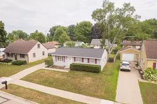 825 Stony Brook Ln, Green Bay, WI 54304 - Photo 17