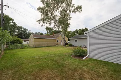 825 Stony Brook Lane, Green Bay, WI 54304 - Photo 21