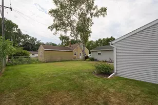 825 Stony Brook Ln, Green Bay, WI 54304 - Photo 21