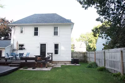 903 Woodside Avenue, Ripon, WI 54971 - Photo 5