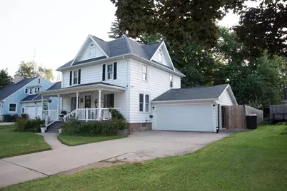903 Woodside Avenue, Ripon, WI 54971 - Photo 3