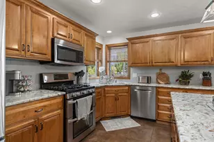 W6074 Nettie Dr, Appleton, WI 54915 - Photo 11