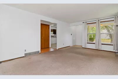 1486 Hastings Street, Green Bay, WI 54301 - Photo 7
