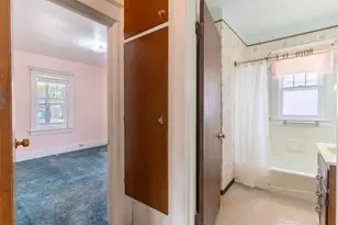 1004 Elmore St, Green Bay, WI 54303 - Photo 13