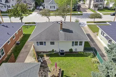 1342 Waugoo Avenue, Oshkosh, WI 54901 - Photo 11
