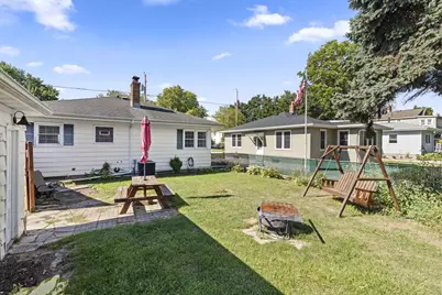 1342 Waugoo Avenue, Oshkosh, WI 54901 - Photo 5
