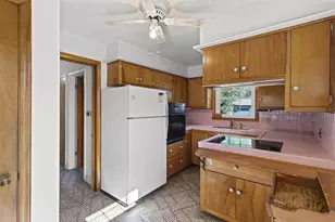1342 Waugoo Ave, Oshkosh, WI 54901 - Photo 21