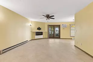 544 W Smith Ave, Oshkosh, WI 54901 - Photo 5