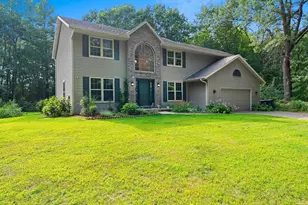 3611 Royal Oaks Ct, Suamico, WI 54173 - Photo 3
