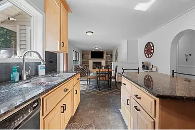 3611 Royal Oaks Court, Suamico, WI 54173 - Photo 15