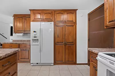 2016 Baltic Terrace, Green Bay, WI 54311 - Photo 11