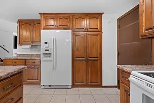 2016 Baltic Terrace, Green Bay, WI 54311 - Photo 11