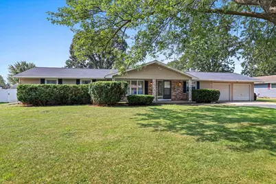 1327 Skylark Lane, Green Bay, WI 54313 - Photo 3