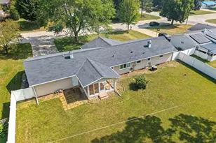 1327 Skylark Ln, Green Bay, WI 54313 - Photo 53