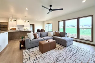 2146 Aurrailia Court, Green Bay, WI 54311 - Photo 9