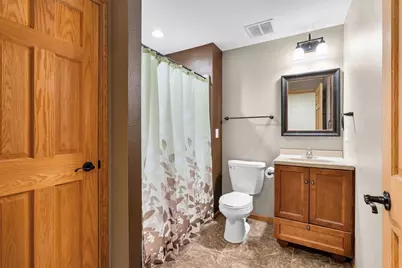 2705 Oakwood Circle, Oshkosh, WI 54904 - Photo 35