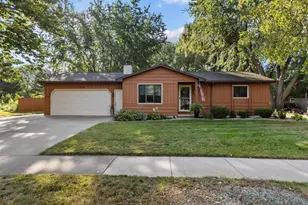 2108 S Horizon Dr, Appleton, WI 54915 - Photo 3