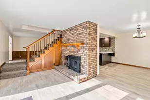 2691 Mayline Dr, Green Bay, WI 54311 - Photo 21