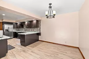 2691 Mayline Dr, Green Bay, WI 54311 - Photo 17