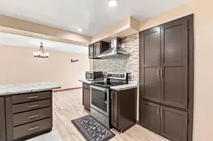 2691 Mayline Dr, Green Bay, WI 54311 - Photo 15